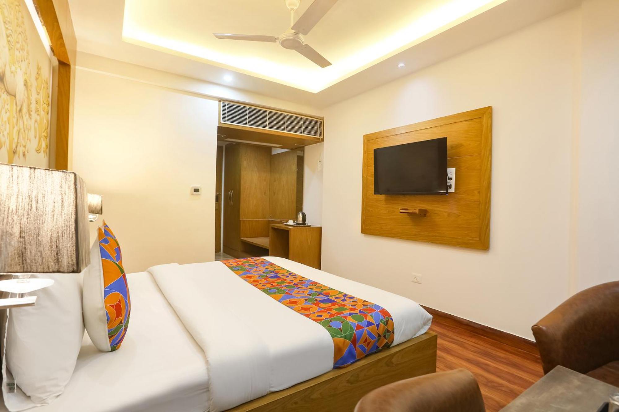Fabhotel Prime Star 17 - Nr Yashobhoomi Convention Centre Дели Экстерьер фото