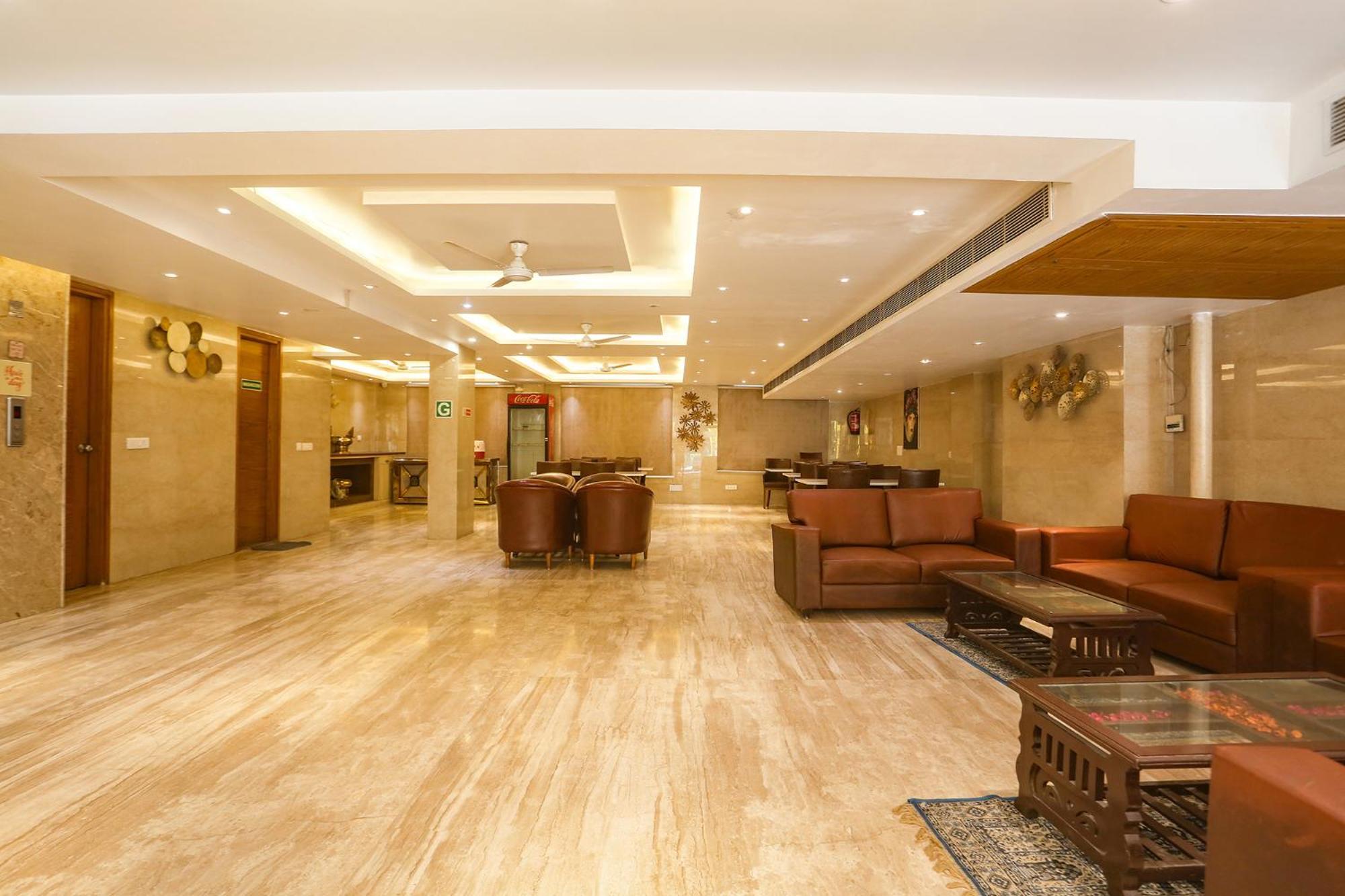 Fabhotel Prime Star 17 - Nr Yashobhoomi Convention Centre Дели Экстерьер фото