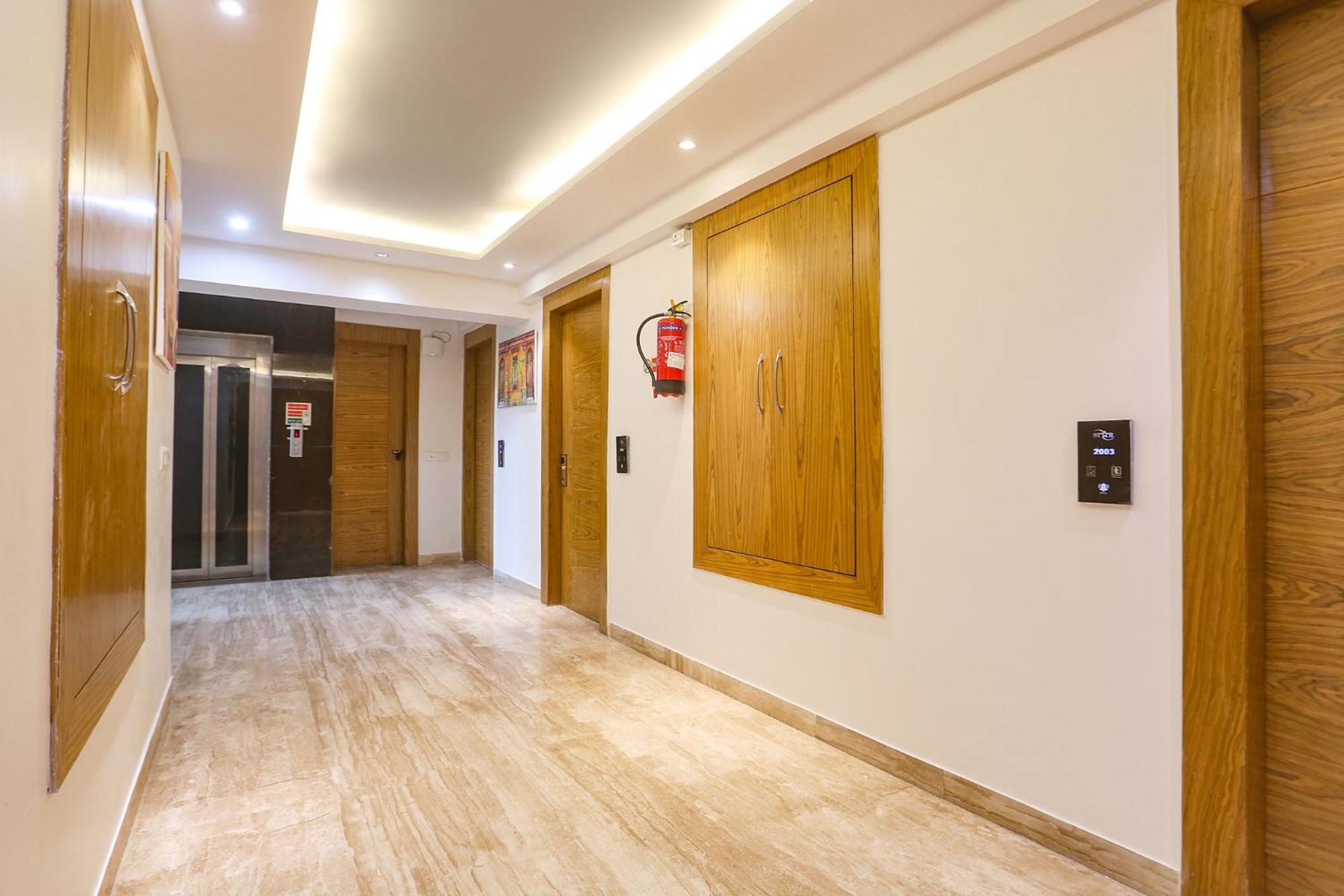 Fabhotel Prime Star 17 - Nr Yashobhoomi Convention Centre Дели Экстерьер фото