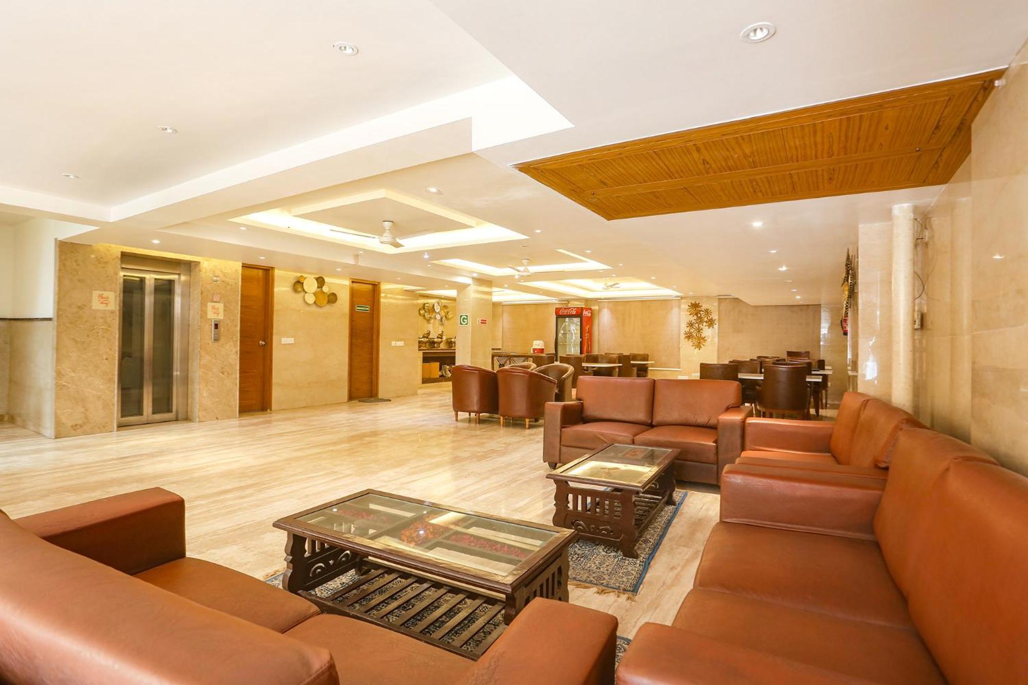 Fabhotel Prime Star 17 - Nr Yashobhoomi Convention Centre Дели Экстерьер фото